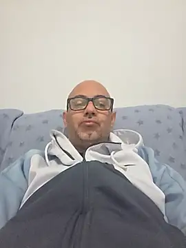 pareja47 online show from February 17, 9:06 am