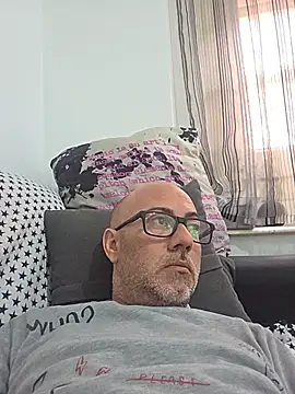 pareja47 online show from May 14, 1:08 pm