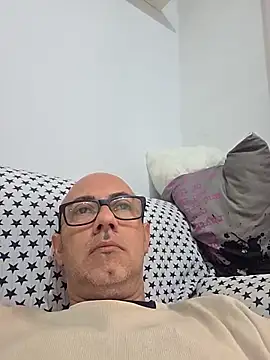 pareja47 online show from May 5, 8:39 am