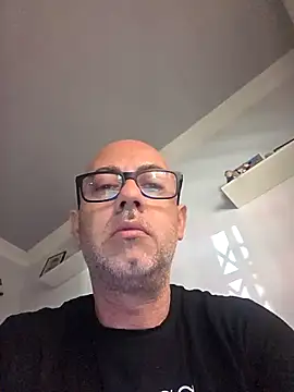 pareja47 online show from April 21, 8:32 am