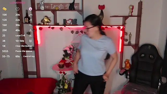 QueenRose94 online show from March 24, 12:27 pm