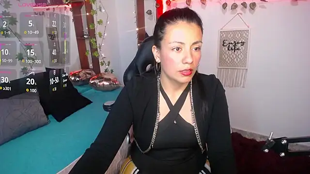 QueenRose94 online show from February 25, 3:56 pm