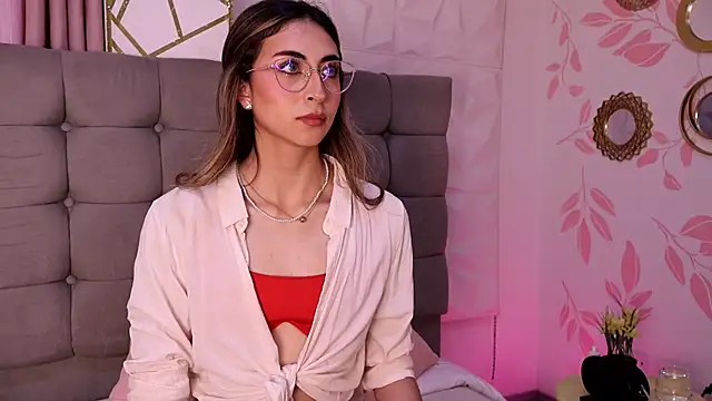 EmmaClark   online show from February 28, 3:22 pm