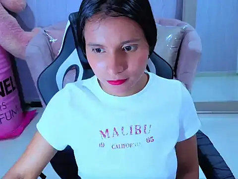 Cataleya23 a online show from April 11, 9:29 pm