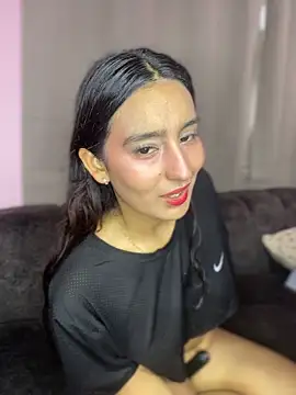 -BabyLuna online show from April 15, 1:15 pm