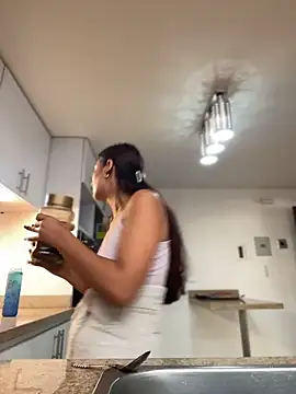 -BabyLuna online show from March 13, 1:27 pm