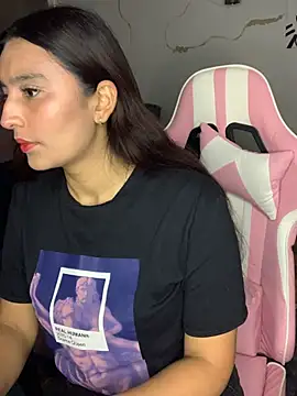 -BabyLuna online show from April 16, 1:45 pm