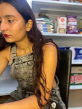 -BabyLuna online show from March 21, 12:53 pm