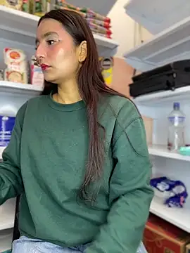 -BabyLuna online show from April 9, 12:33 pm