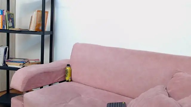 Kitty f00x online show from March 18, 7:26 pm