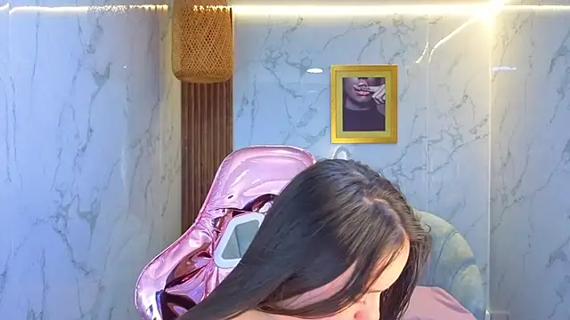 Amelia Cooper s online show from February 20, 8:11 pm