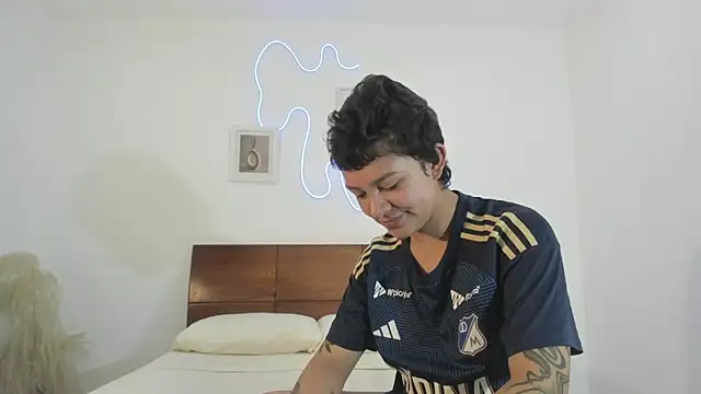 hardcoreheat ind online show from February 26, 1:05 am