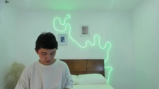 hardcoreheat ind online show from February 10, 11:04 pm