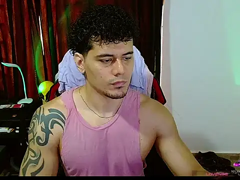 Logan0626 online show from April 29, 1:37 pm