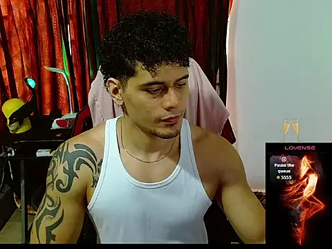 Logan0626 online show from April 6, 7:59 pm