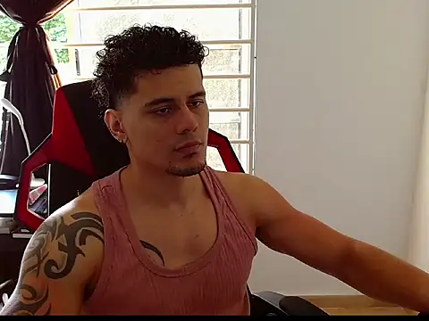 Snapshot of Logan0626 chatting on February 9, 7:34 pm Logan0626 online show from February 9, 7:34 pm