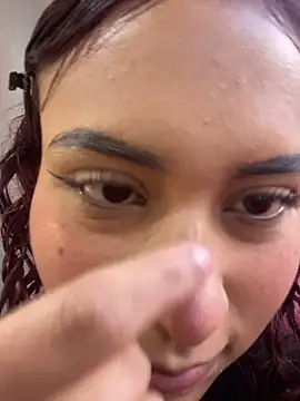 Rylia online show from April 1, 1:52 pm