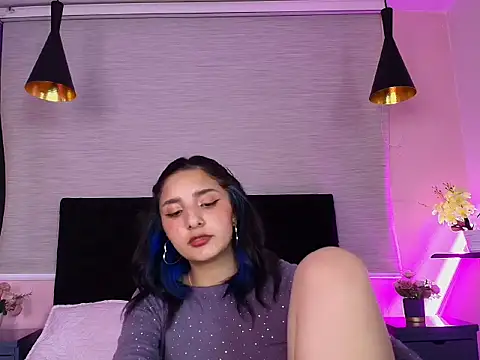 Aris Suarez online show from March 25, 2:44 am