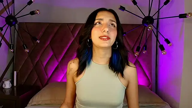 Aris Suarez online show from May 7, 4:17 am