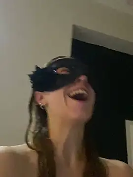 seluna baby online show from March 5, 8:05 pm