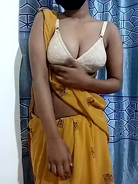 Snapshot of Cute_Queen_Noor chatting on February 8, 7:11 pm Cute Queen Noor online show from February 8, 7:11 pm