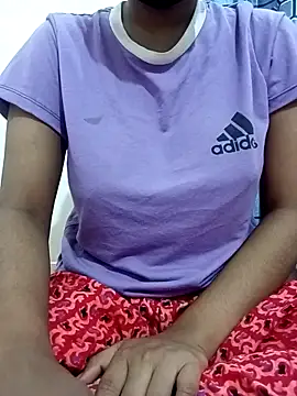 Snapshot of Cute_Queen_Noor chatting on February 13, 1:11 pm Cute Queen Noor online show from February 13, 1:11 pm