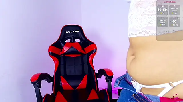 Snapshot of ScarletMoonxxx chatting on February 22, 9:05 pm ScarletMoonxxx online show from February 22, 9:05 pm