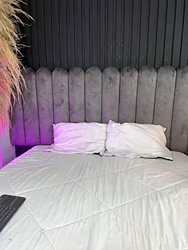 Nanda vixen  online show from March 15, 10:28 pm