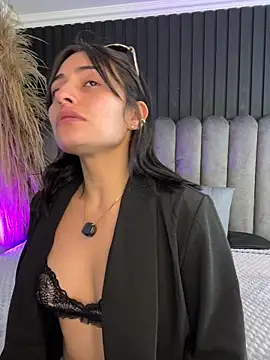 Snapshot of Nanda_vixen_ chatting on May 13, 11:34 pm Nanda vixen online show from May 13, 11:34 pm