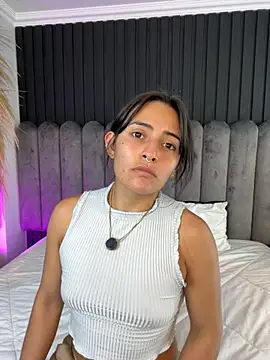 Nanda vixen  online show from April 2, 11:44 pm