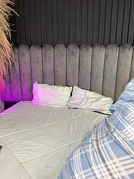 Nanda vixen  online show from March 14, 7:31 pm