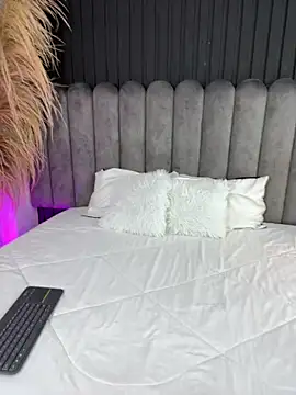 Nanda vixen  online show from March 3, 8:49 pm