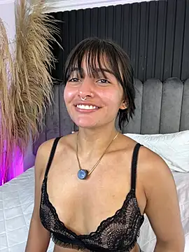 Nanda vixen  online show from February 20, 8:33 pm