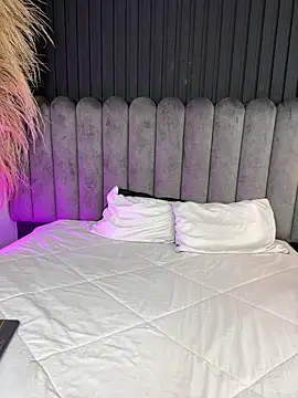 Nanda vixen  online show from March 10, 8:57 pm