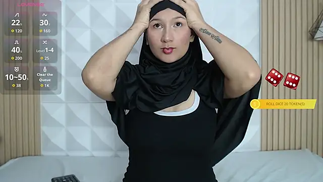 Snapshot of _HIKARII_ chatting on February 19, 12:57 pm HIKARII online show from February 19, 12:57 pm