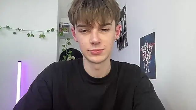 YourMilkyGuy online show from April 15, 1:59 pm