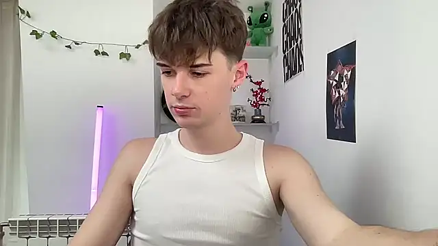 YourMilkyGuy online show from May 19, 12:01 pm