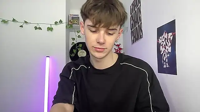 YourMilkyGuy online show from April 8, 3:02 pm