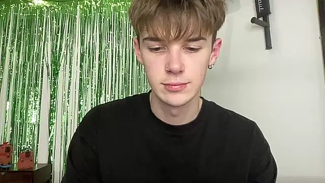 YourMilkyGuy online show from March 4, 5:21 pm