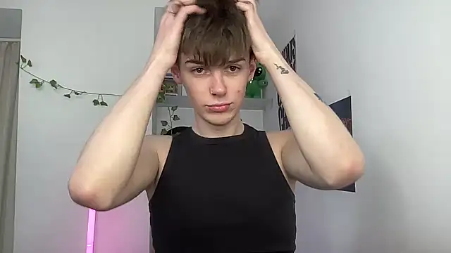 YourMilkyGuy online show from June 1, 1:33 pm