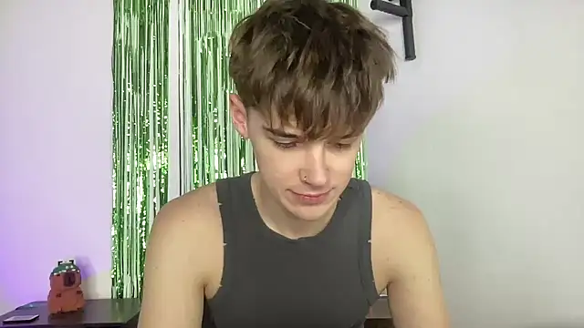 YourMilkyGuy online show from March 14, 5:08 pm