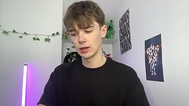 YourMilkyGuy online show from April 13, 4:00 pm