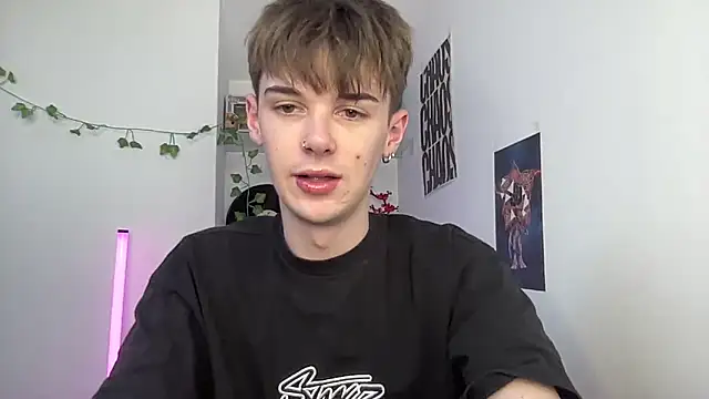 YourMilkyGuy online show from May 28, 2:56 pm