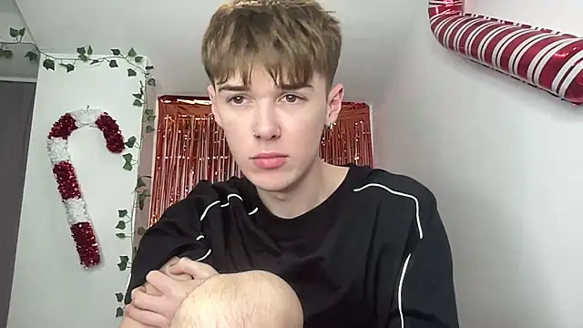 YourMilkyGuy online show from February 10, 4:17 pm