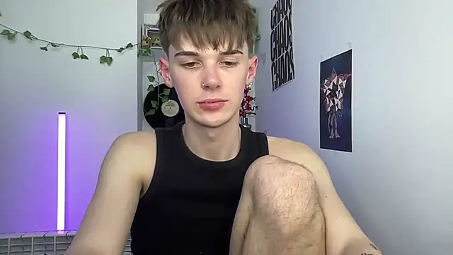 YourMilkyGuy online show from May 11, 4:04 pm