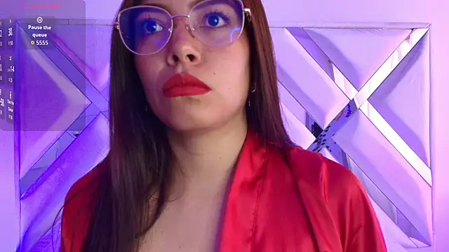 Ariana Castillo   online show from February 18, 1:07 pm