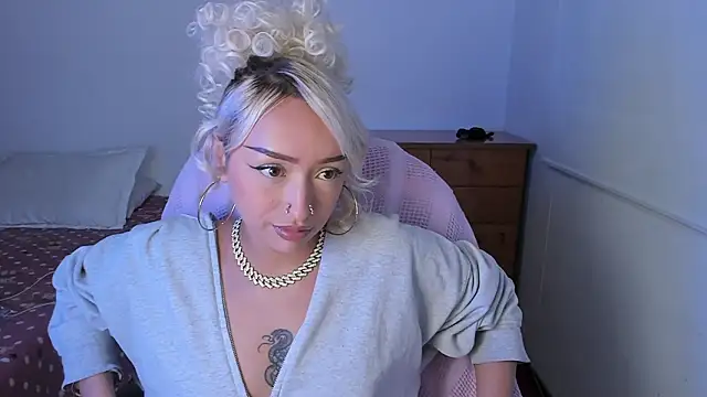  AbbyIce online show from February 13, 12:10 am