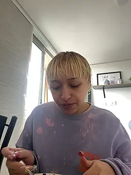  AbbyIce online show from July 1, 3:01 pm
