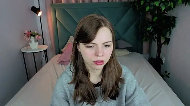 Snapshot of LesleySky chatting on February 28, 7:24 pm LesleySky online show from February 28, 7:24 pm