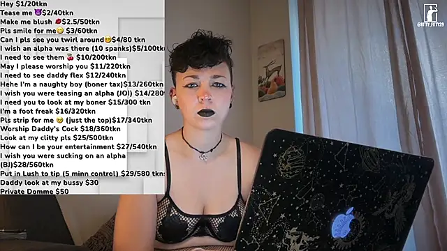 Snapshot of kittyfitty29 chatting on February 9, 11:14 pm kittyfitty29 online show from February 9, 11:14 pm